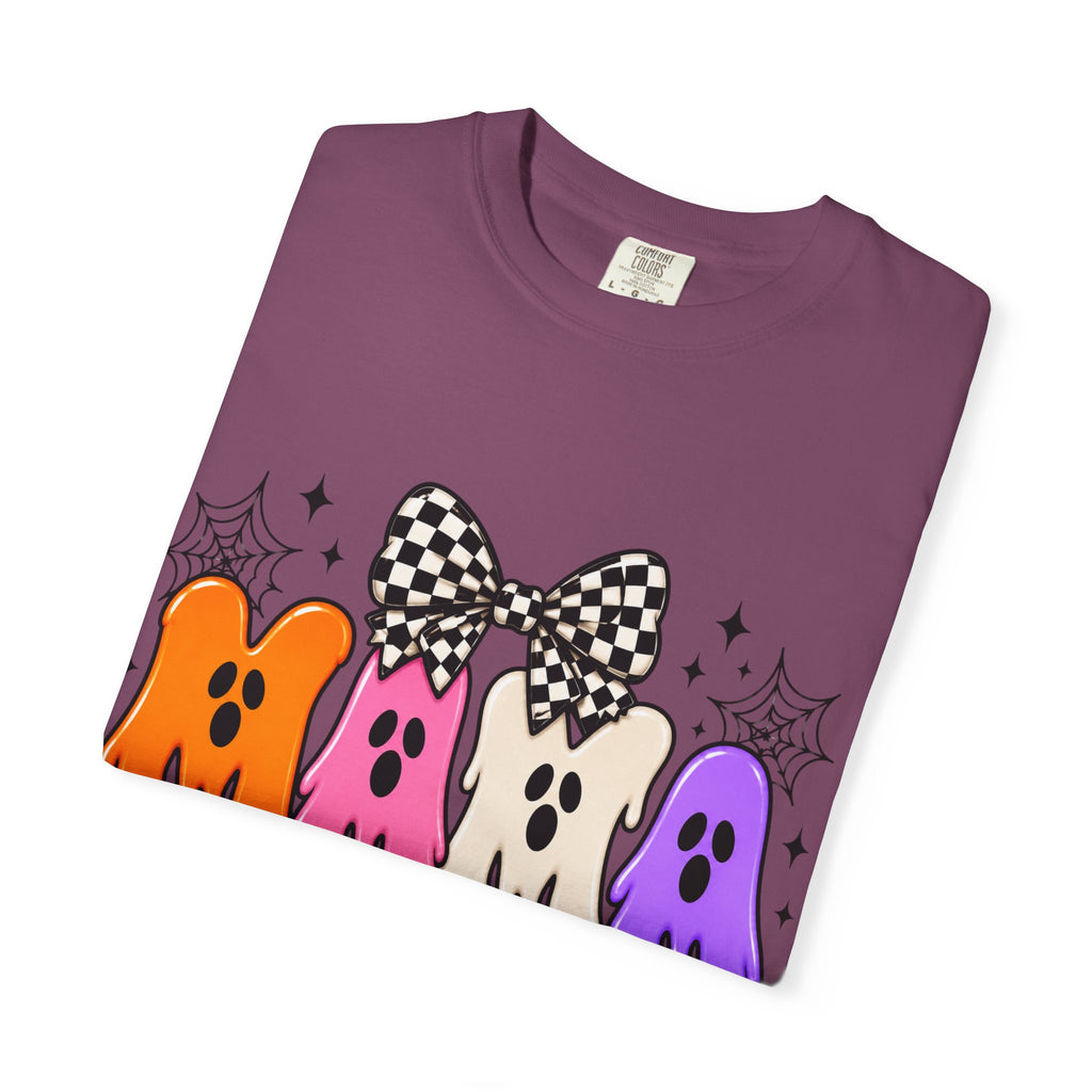 Mama Ghosts Halloween T-Shirt — Cute Spooky Mom Tee with Pumpkins