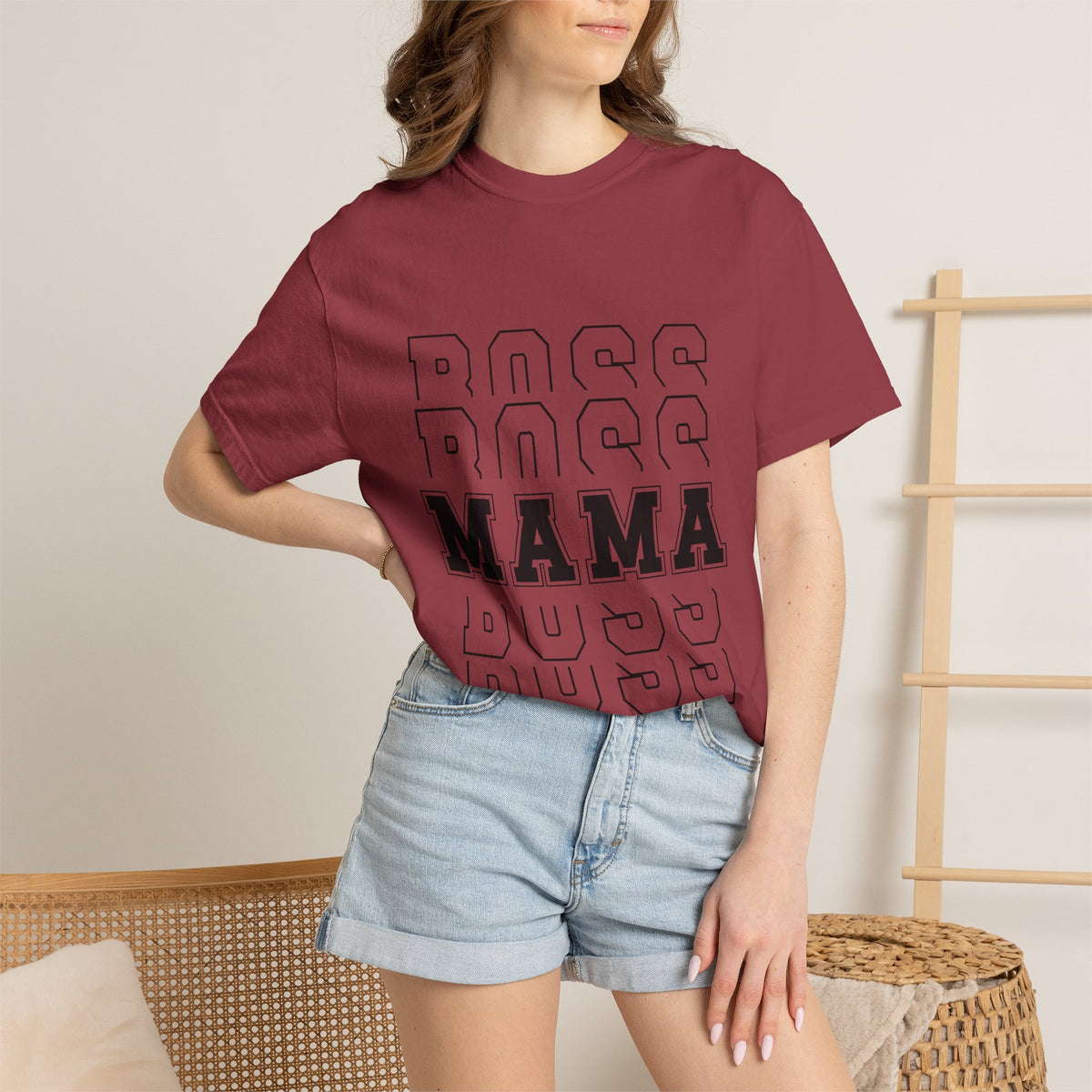 Mama Boss T-Shirt — 'MAMA' Layered Text Graphic Tee for Moms