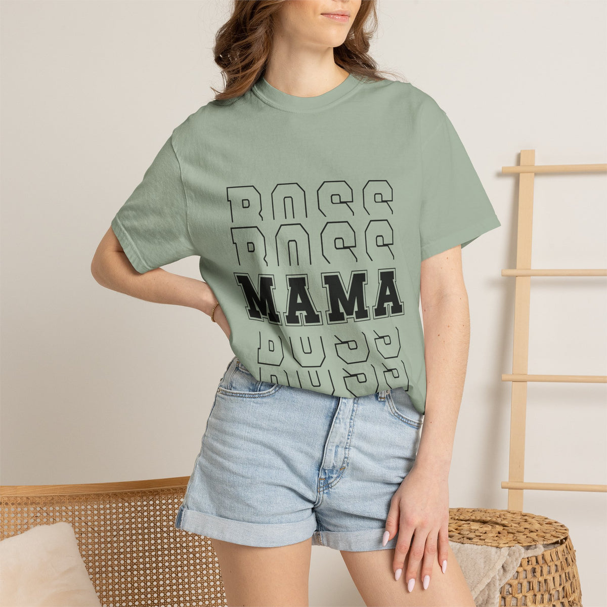 Mama Boss T-Shirt — 'MAMA' Layered Text Graphic Tee for Moms