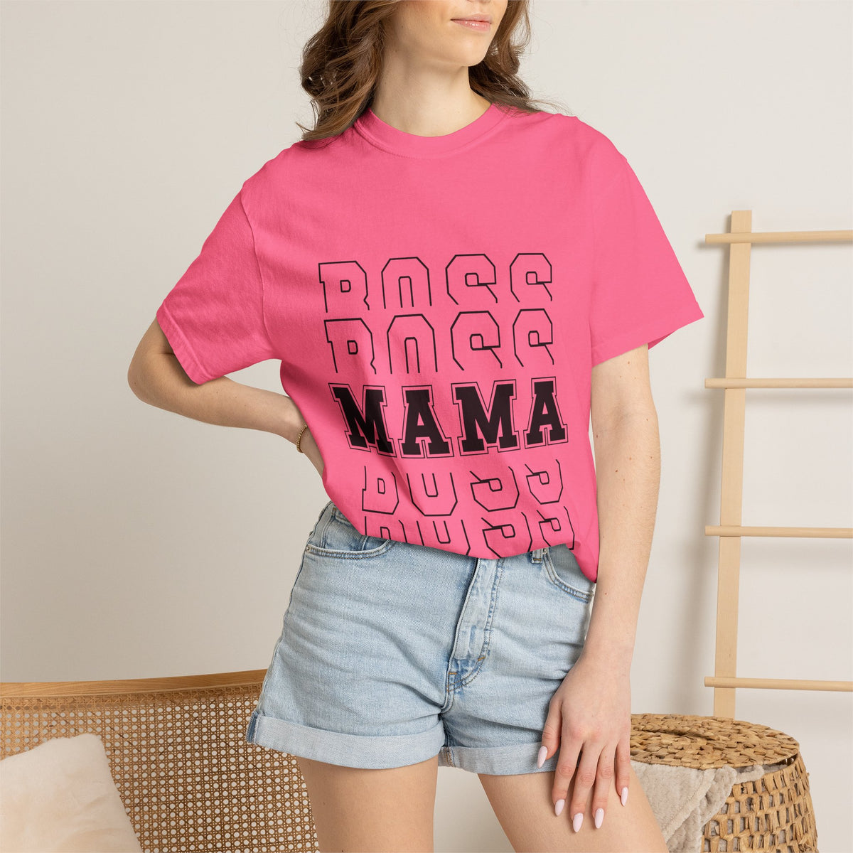 Mama Boss T-Shirt — 'MAMA' Layered Text Graphic Tee for Moms